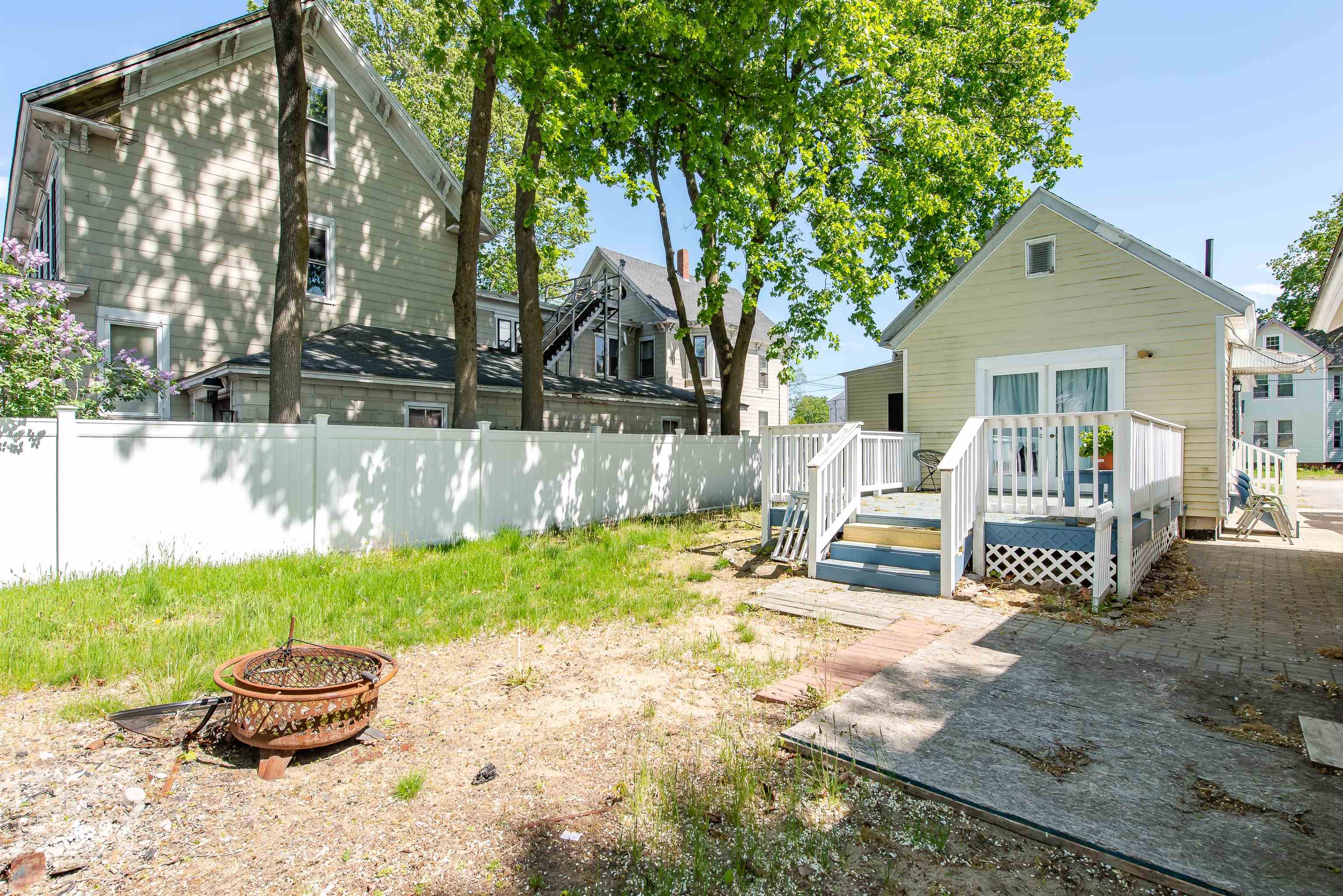 6 Pleasant Street Rochester, NH 03867 - Photo 34 of 37