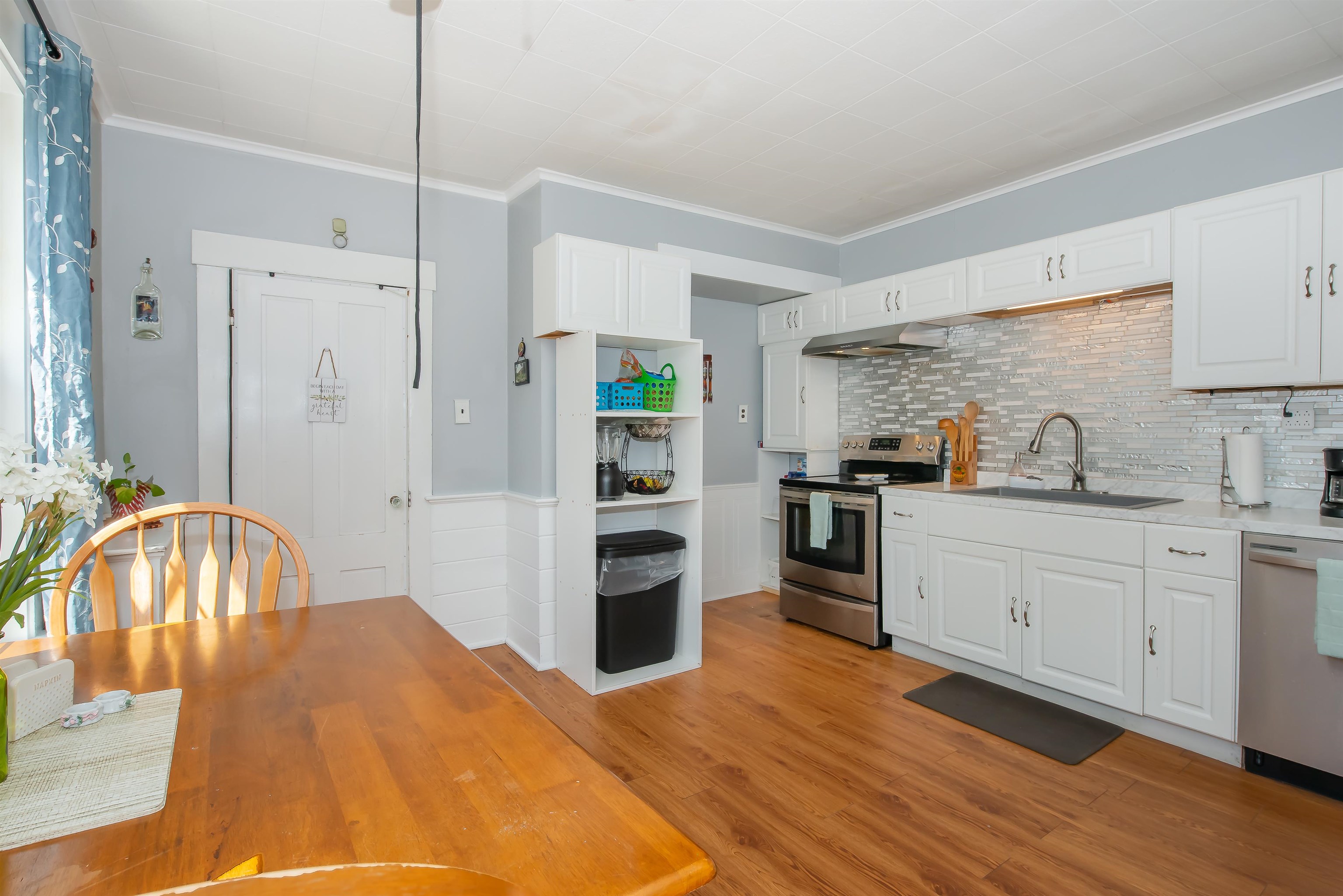 6 Pleasant Street Rochester, NH 03867 - Photo 4 of 37