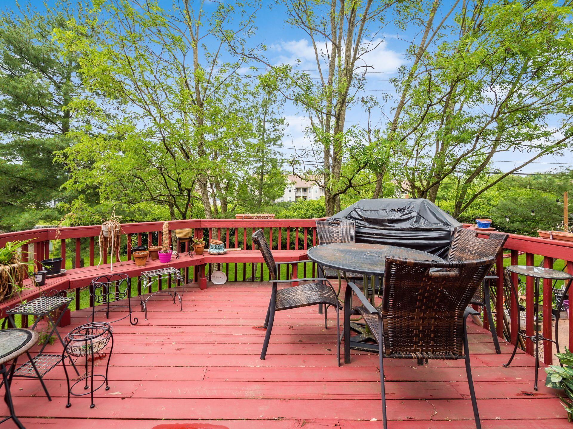 388 Beecher Road Columbus, OH 43230 - Photo 59 of 71 Deck