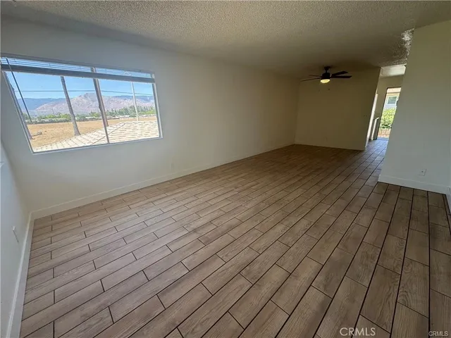 $1,950 | 426 East Lugonia Avenue, Unit C, Redlands, CA 92374