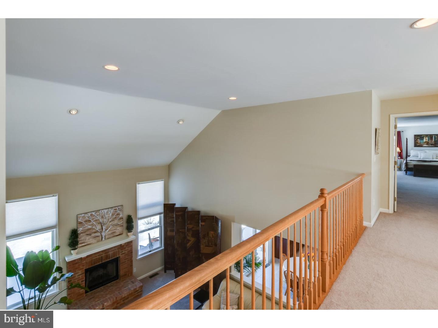 29 Zaitz Farm Road Princeton Junction, NJ 08550 - Photo 13 of 25 Hallway