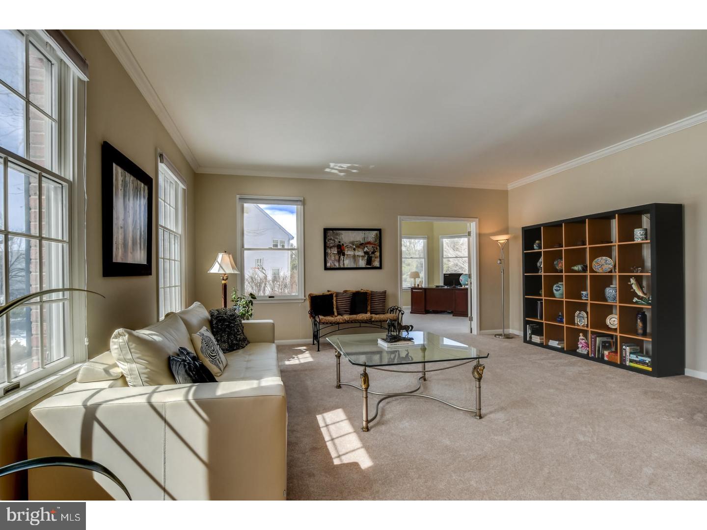 29 Zaitz Farm Road Princeton Junction, NJ 08550 - Photo 3 of 25 Living Room