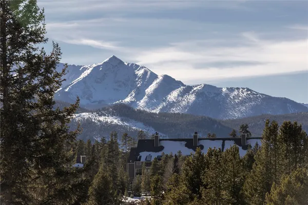 a view of a sky in the middle of a city