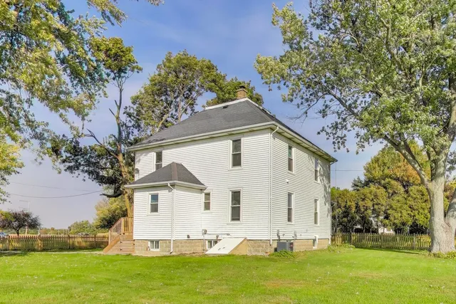 $580,000 | 17128 Lukens Road, Sycamore, IL 60178