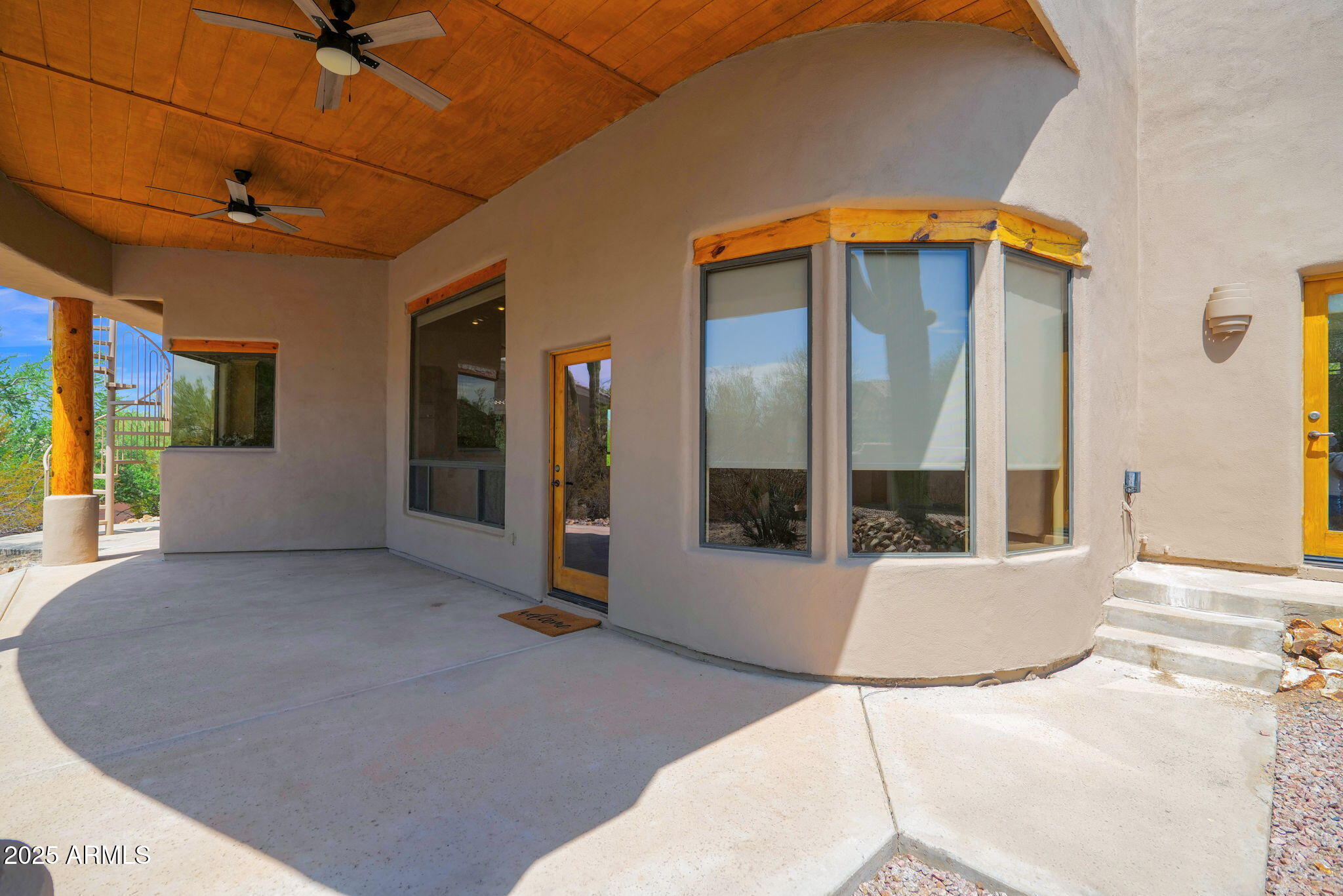 7130 East Saddleback Street, Unit 5 Mesa, AZ 85207 - Photo 37 of 57 a view of a living room and bathroom