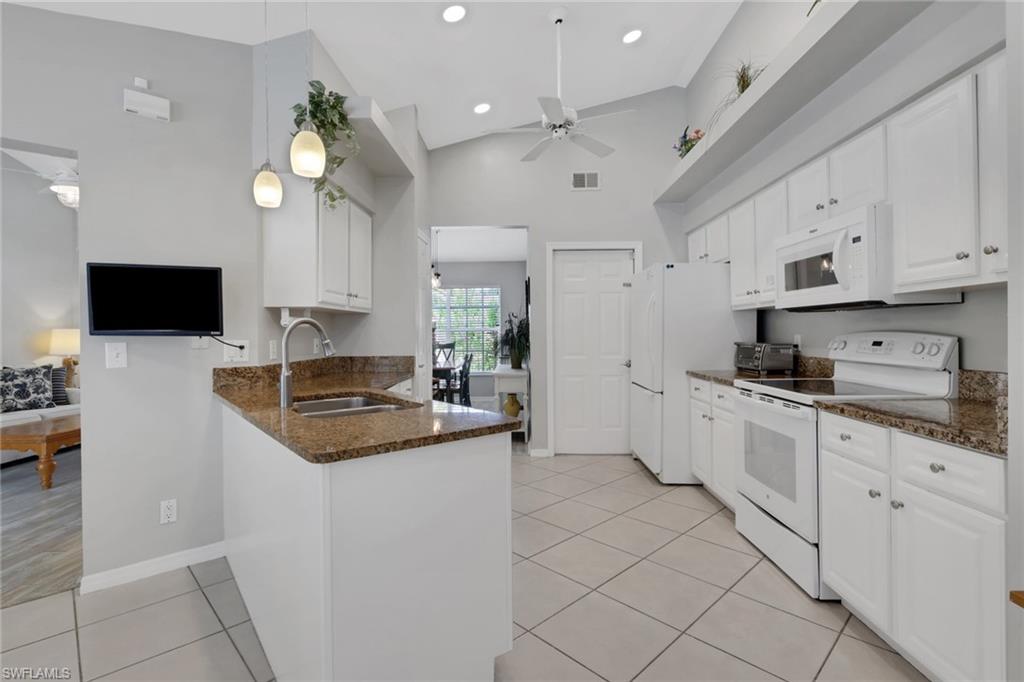 505 Raven Way Naples, FL 34110 - Photo 4 of 33