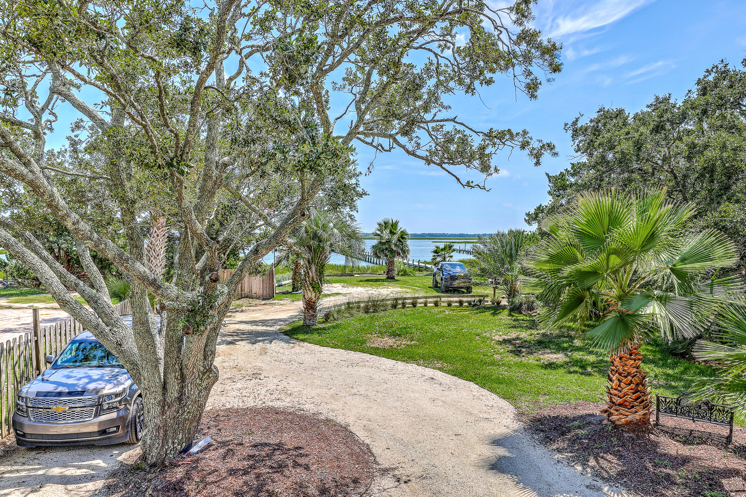 918 West Oceanview Road Charleston, SC 29412 - Photo 23 of 44 driveway