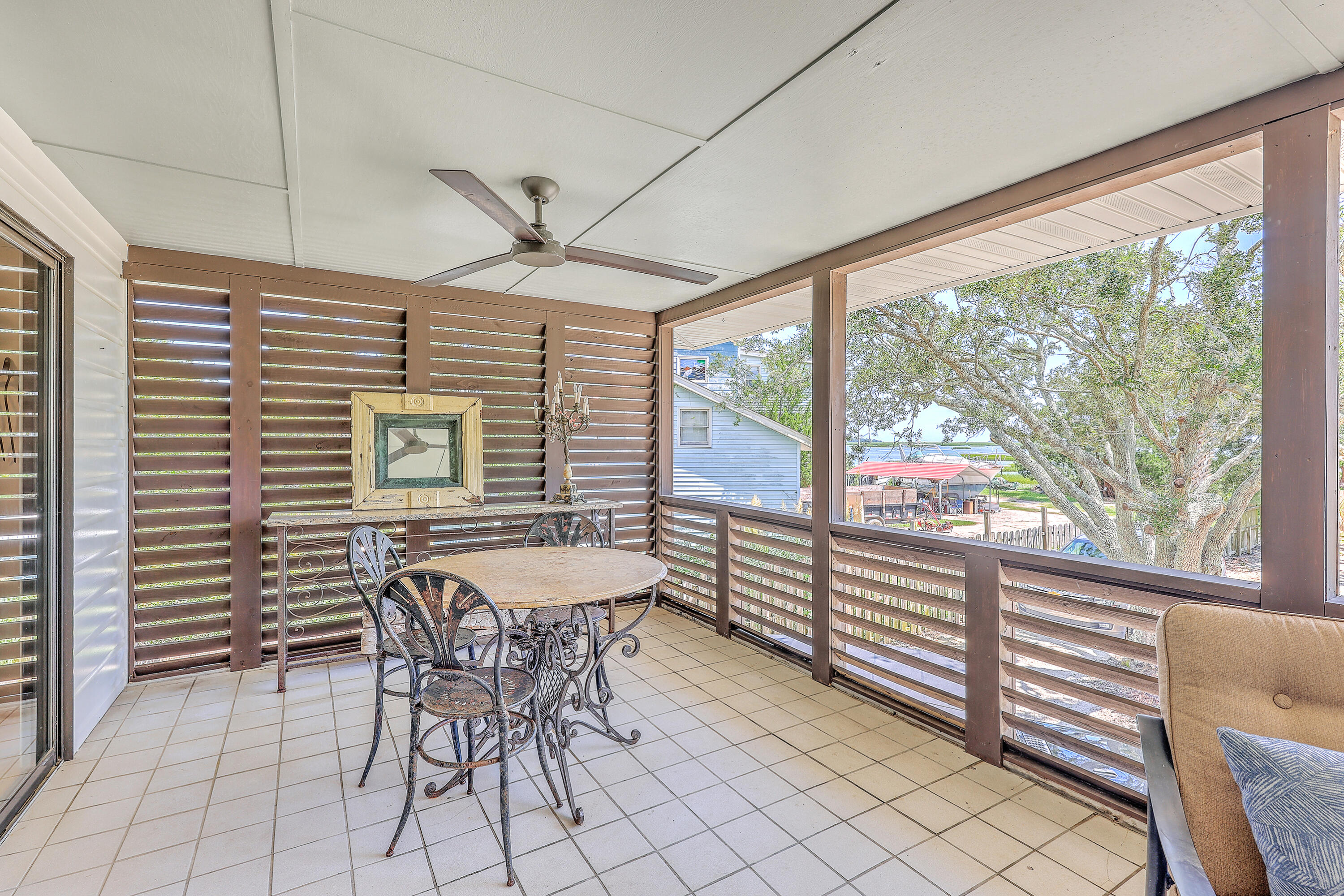 918 West Oceanview Road Charleston, SC 29412 - Photo 29 of 44 screened porch4