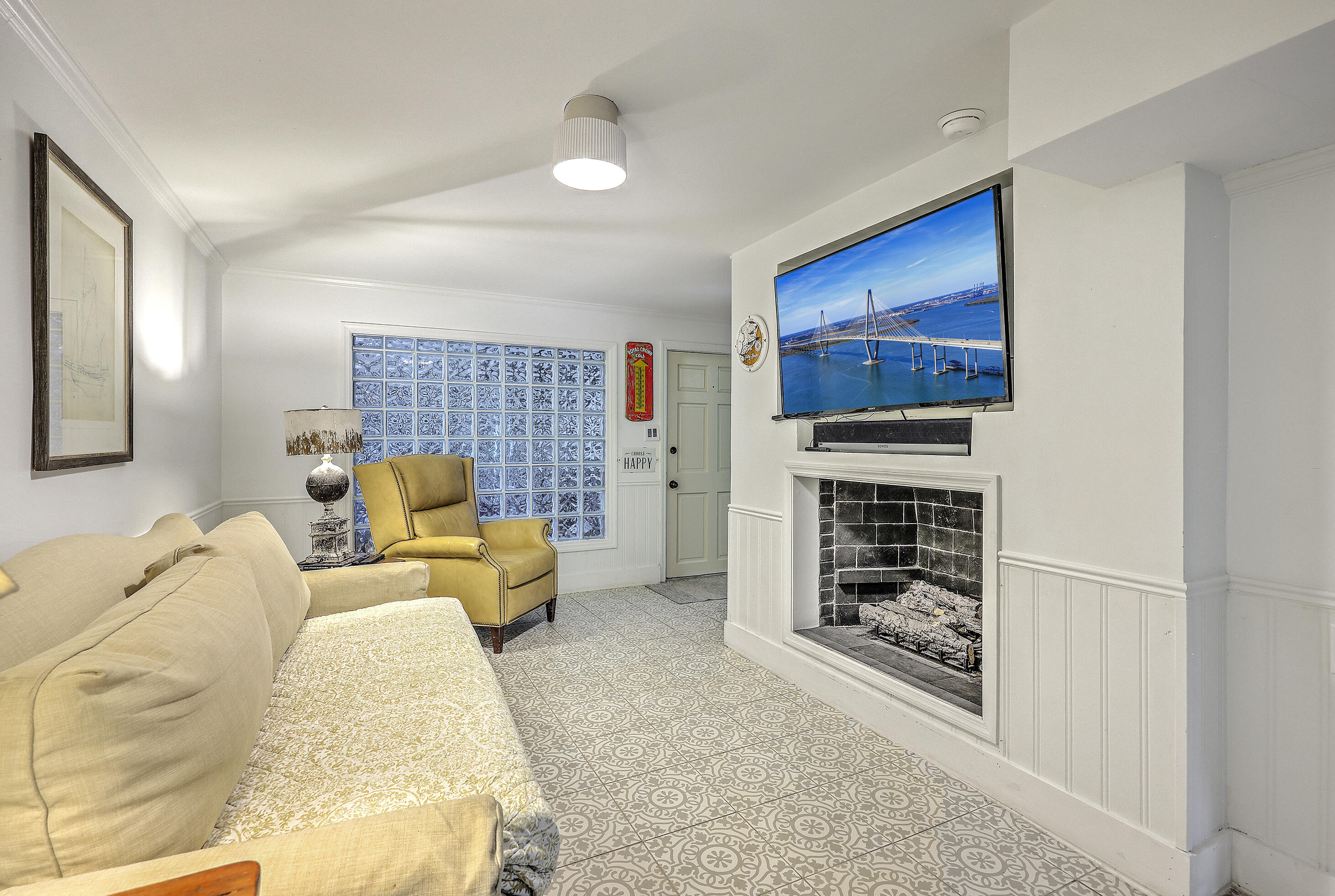 918 West Oceanview Road Charleston, SC 29412 - Photo 38 of 44 downstairs living