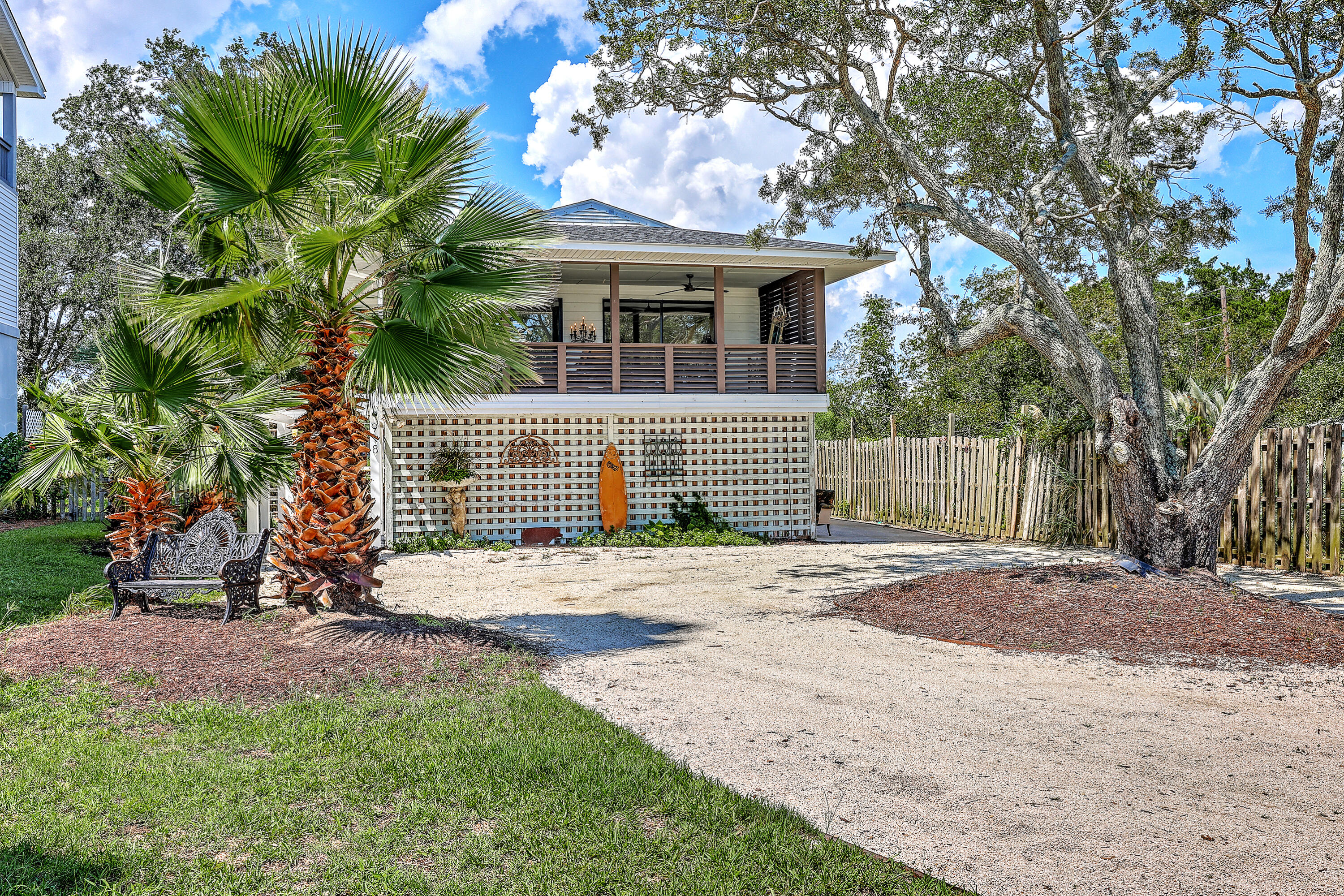 918 West Oceanview Road Charleston, SC 29412 - Photo 5 of 44 front best