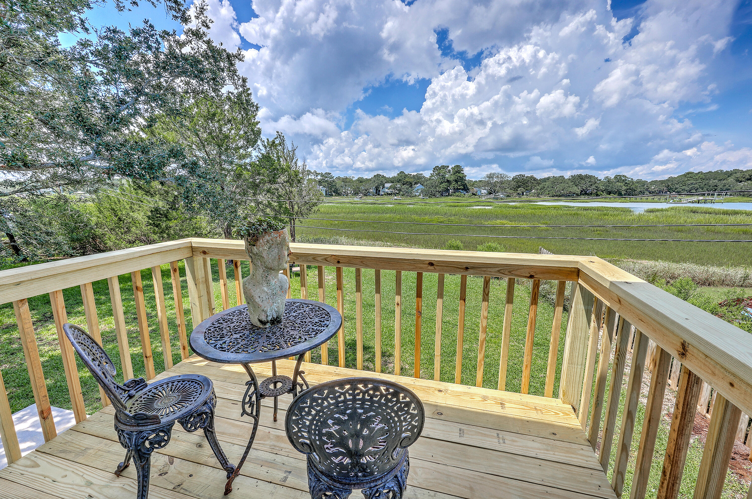 918 West Oceanview Road Charleston, SC 29412 - Photo 6 of 44 deck
