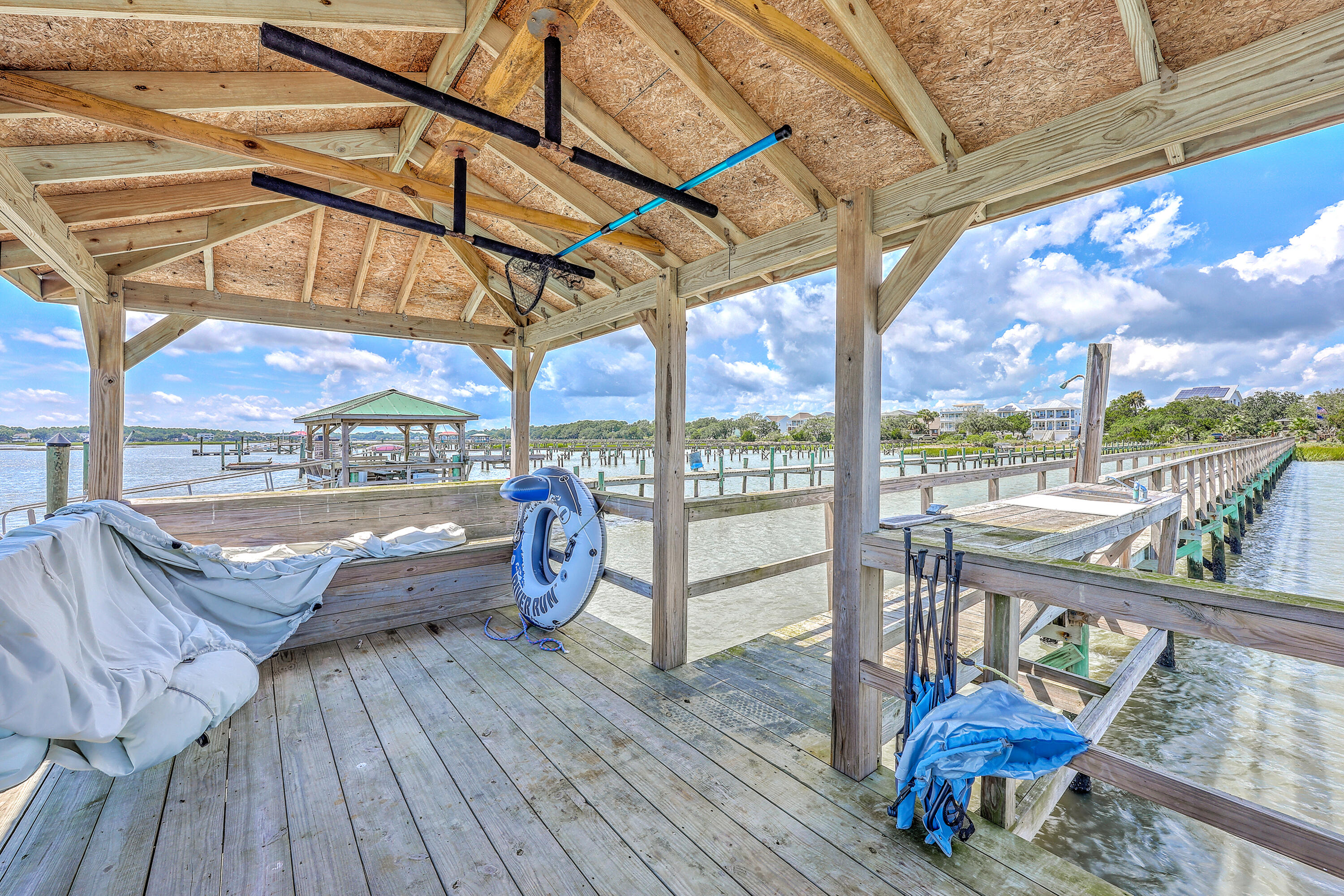918 West Oceanview Road Charleston, SC 29412 - Photo 7 of 44 shed