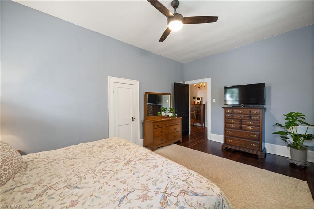 641 South Hawthorne Road Winston-Salem, NC 27103 - Photo 38 of 44