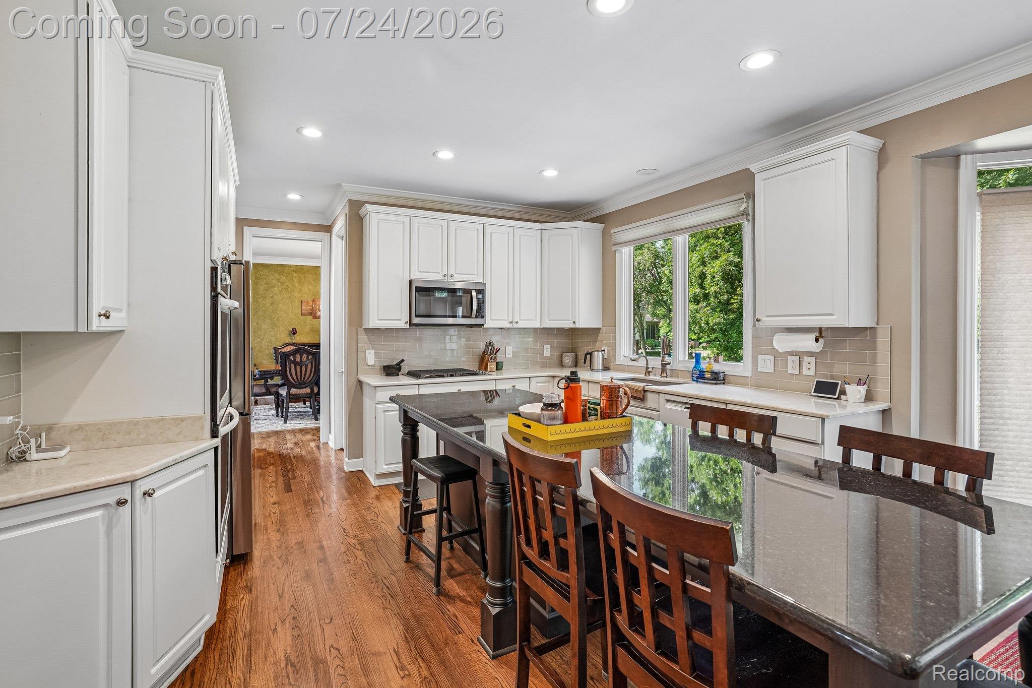 4500 Boxwood Court Rochester, MI 48306 - Photo 12 of 73 17-web-or-mls-Boxwood Ct-S2307-017.jpg
