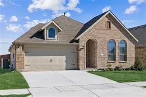 $2,450 | 5928 Lovills Creek, Fort Worth, TX 76179