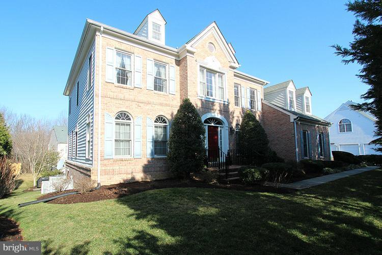 12208 Falls Road Potomac, MD 20854 - Photo 1 of 30 Exterior (Front)