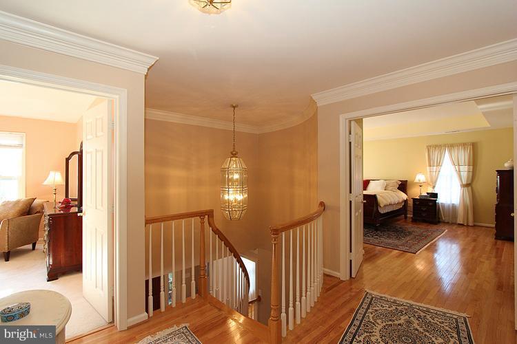 12208 Falls Road Potomac, MD 20854 - Photo 17 of 30 Interior (General)