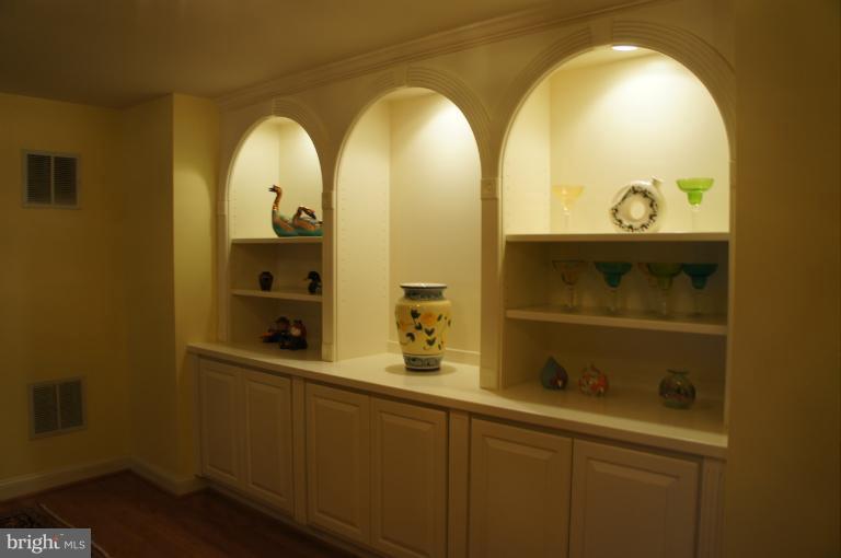 12208 Falls Road Potomac, MD 20854 - Photo 28 of 30 Interior (General)