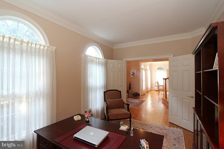 12208 Falls Road Potomac, MD 20854 - Photo 30 of 30 Interior (General)