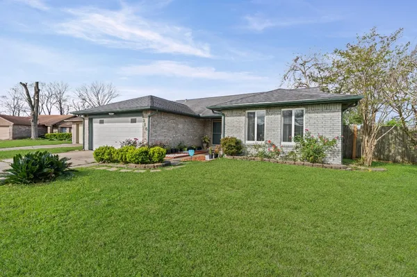 $299,999 | 1315 Holbech Lane, Channelview, TX 77530