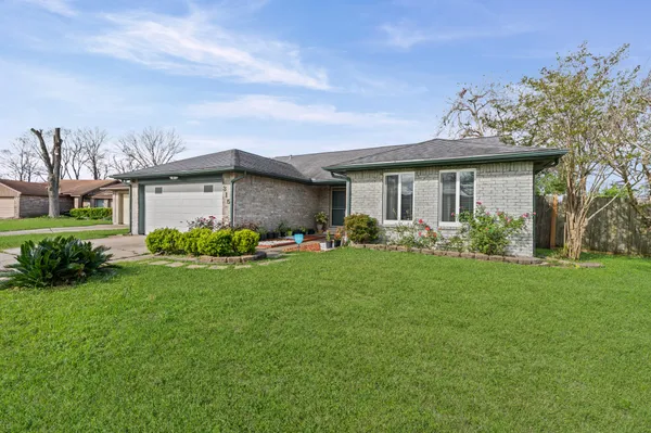 $299,999 | 1315 Holbech Lane, Channelview, TX 77530
