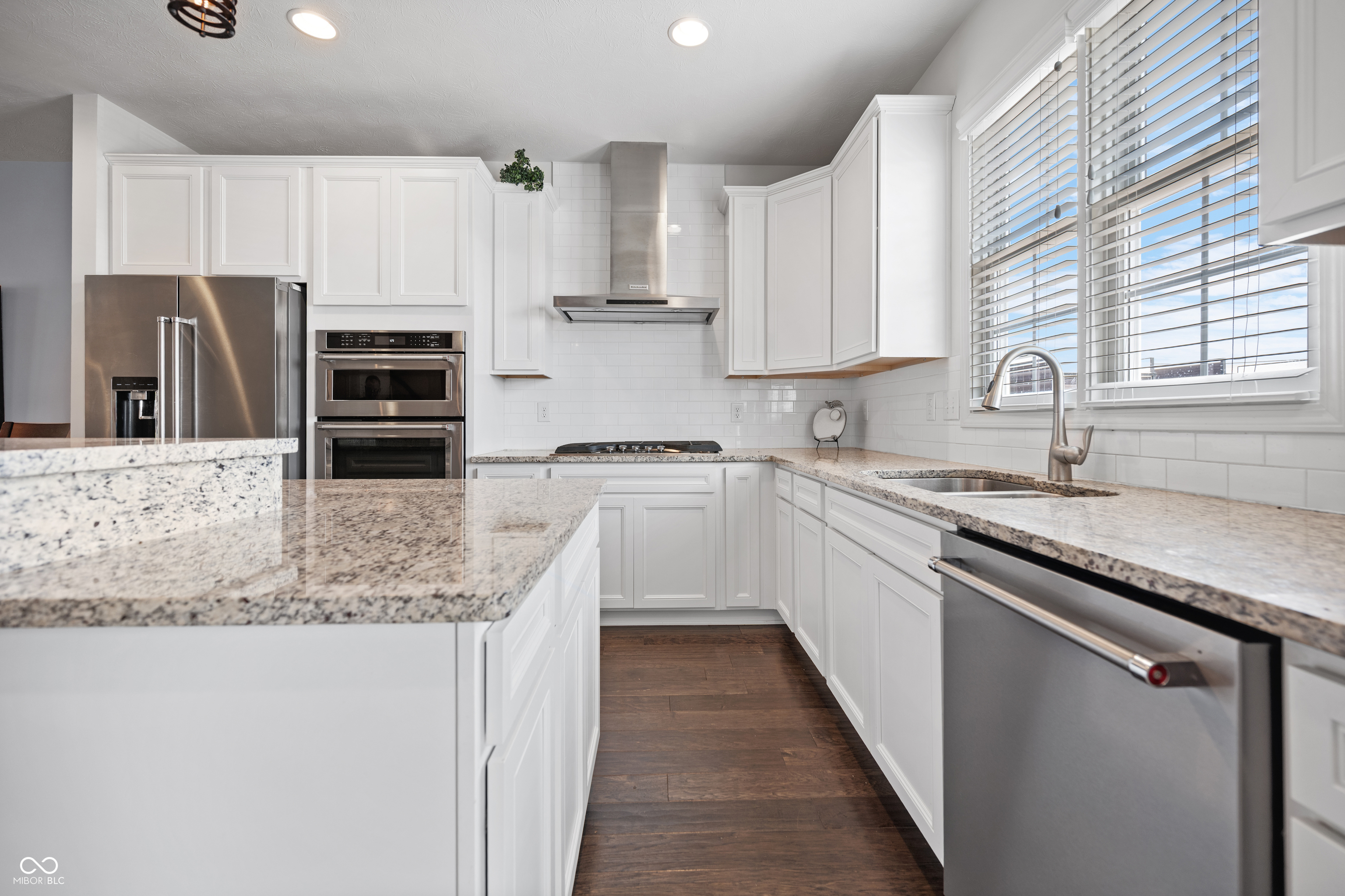 12759 Apsley Lane Carmel, IN 46032 - Photo 13 of 39