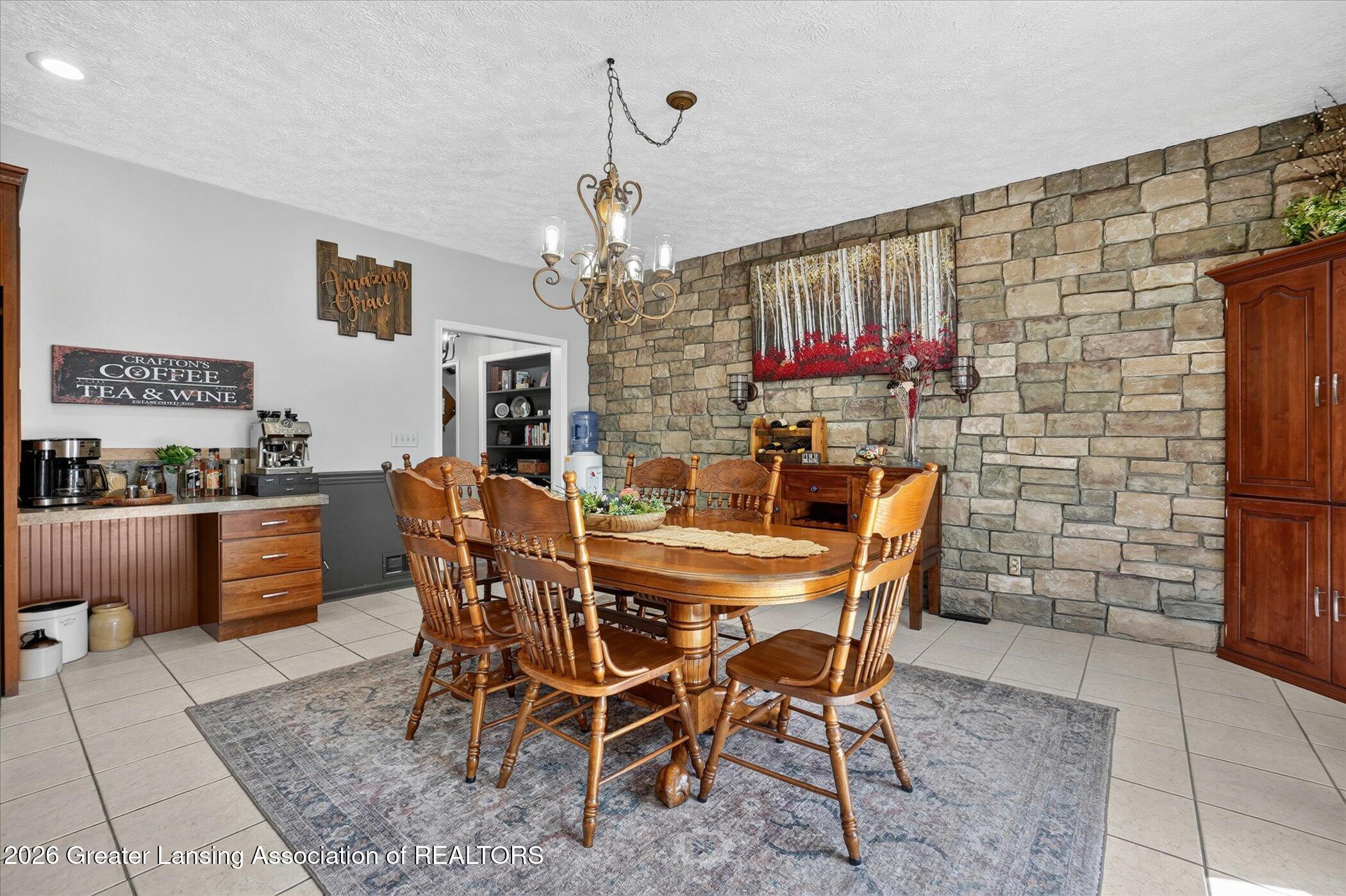 325 Priest Road Owosso, MI 48867 - Photo 18 of 86