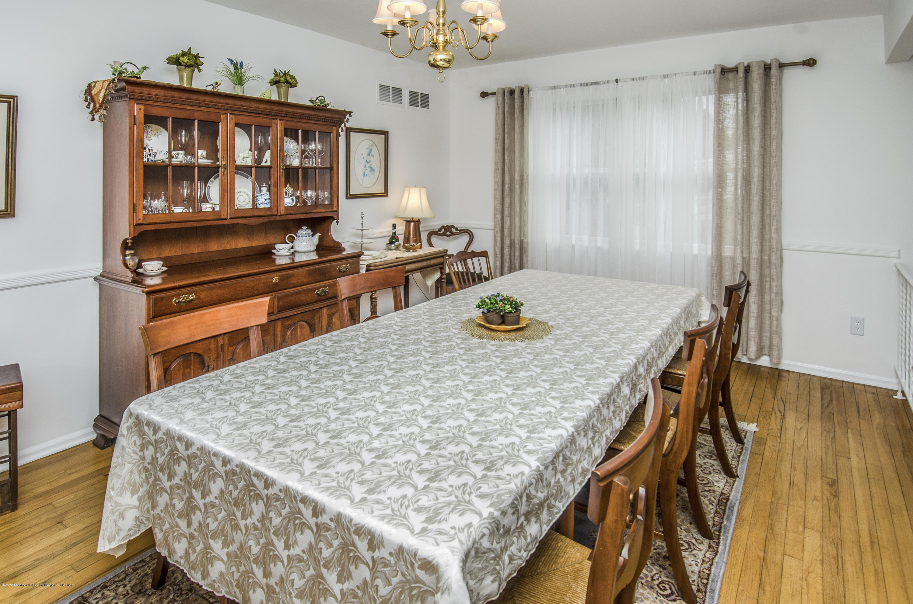 98 Old Post Road Freehold, NJ 07728 - Photo 15 of 41 Dining Room