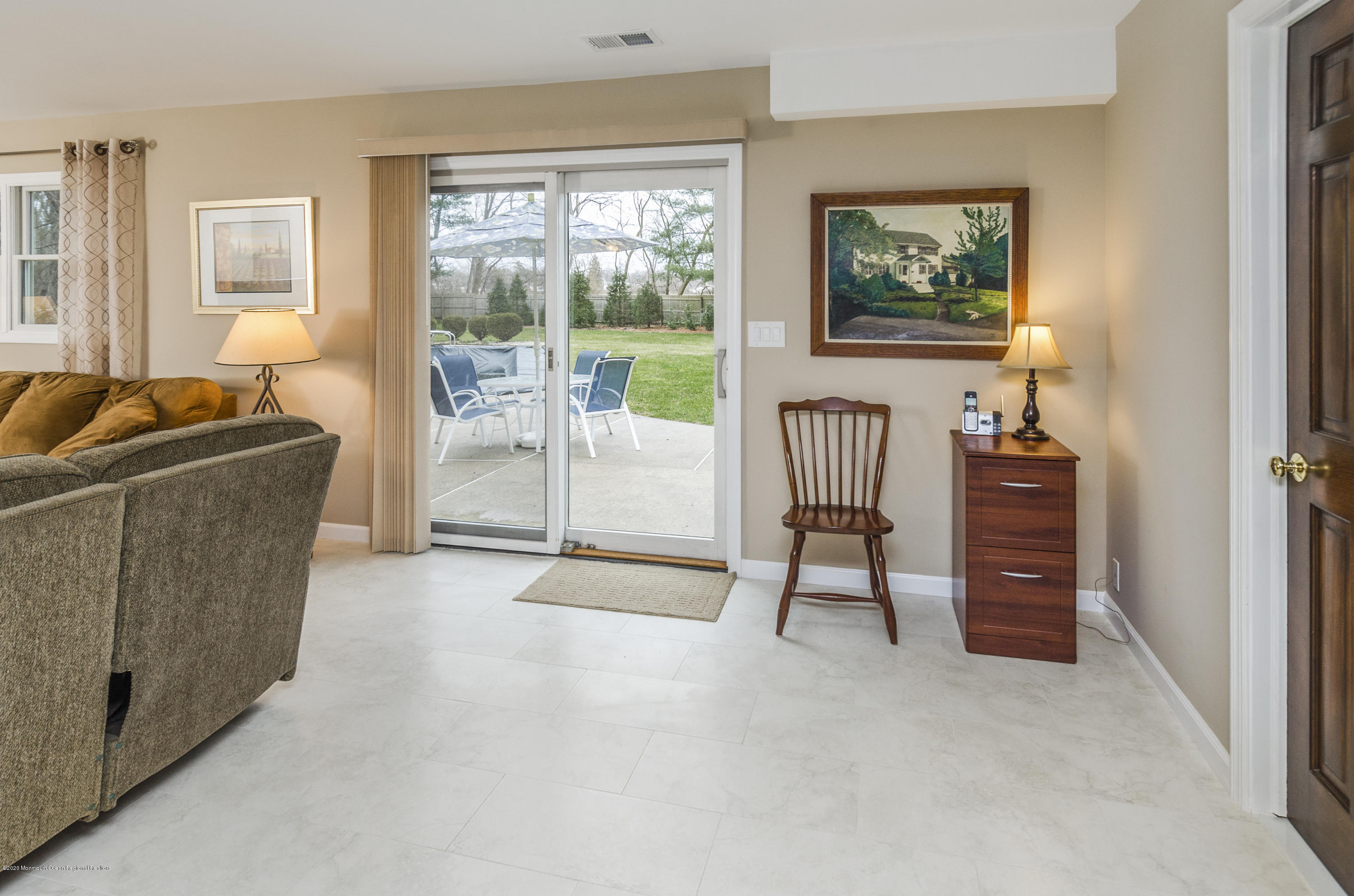 98 Old Post Road Freehold, NJ 07728 - Photo 21 of 41 Family Room