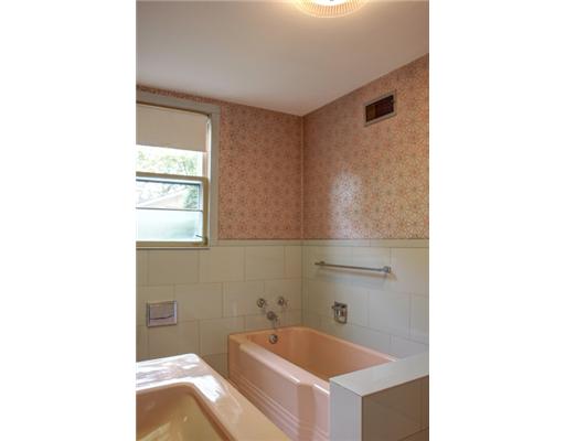 71 Hartshorn Road Providence, RI 02906 - Photo 12 of 20 Master Bath/Spa.