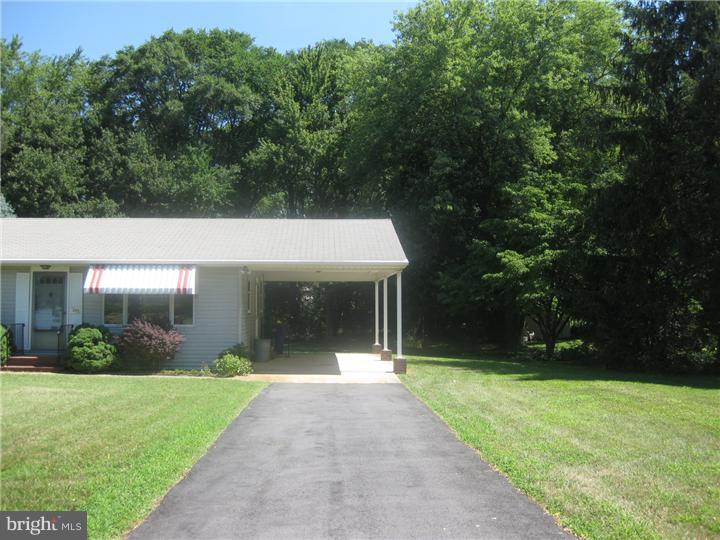 1901 Creek Road Hainesport, NJ 08036 - Photo 4 of 11 Driveway