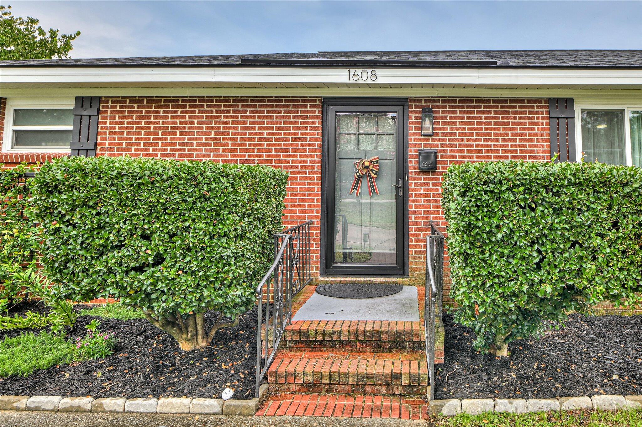 1608 Winter Street Augusta, GA 30904 - Photo 4 of 36 04-104