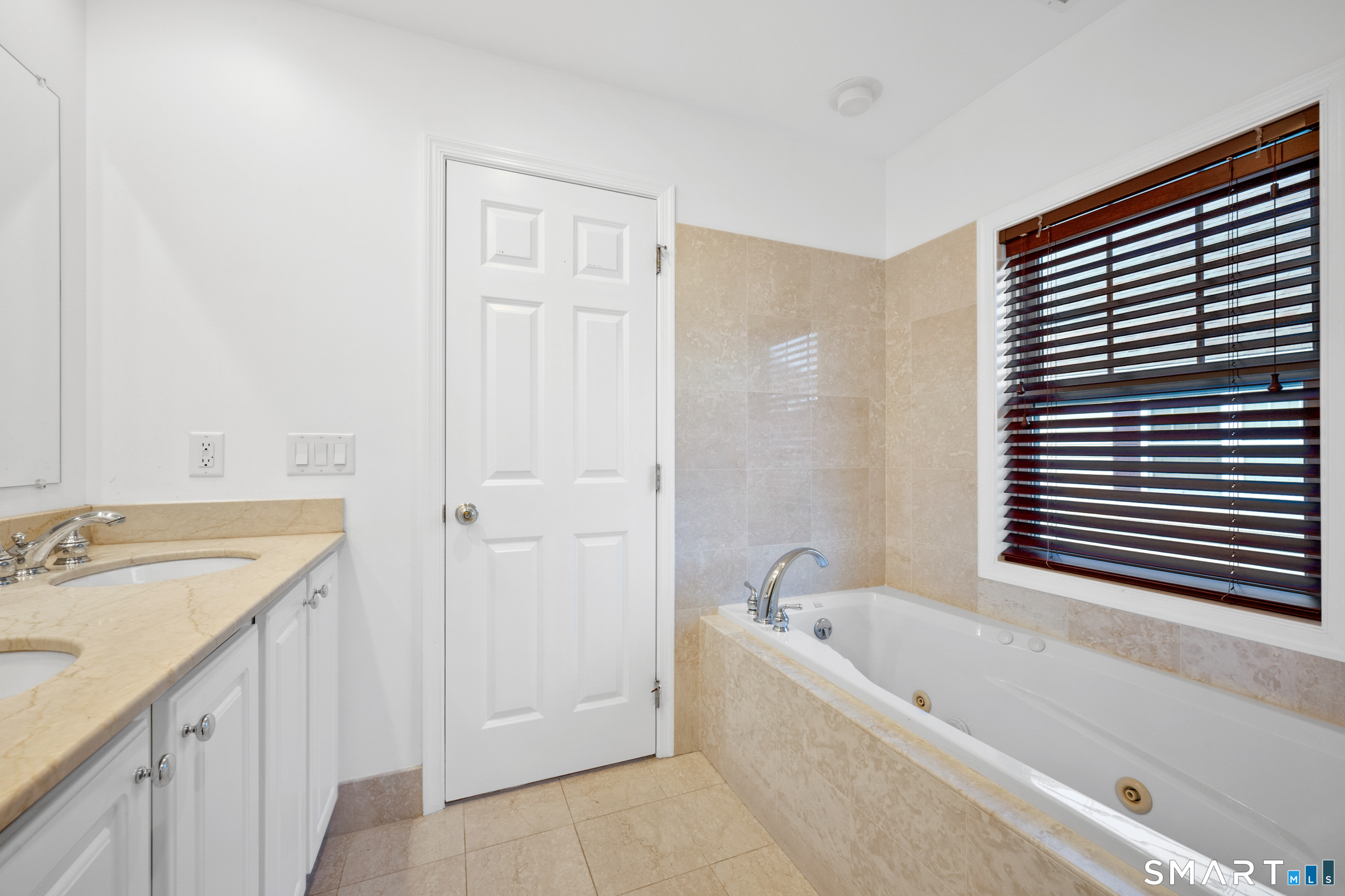 160 Glenbrook Road, Unit 2B Stamford, CT 06902 - Photo 9 of 15