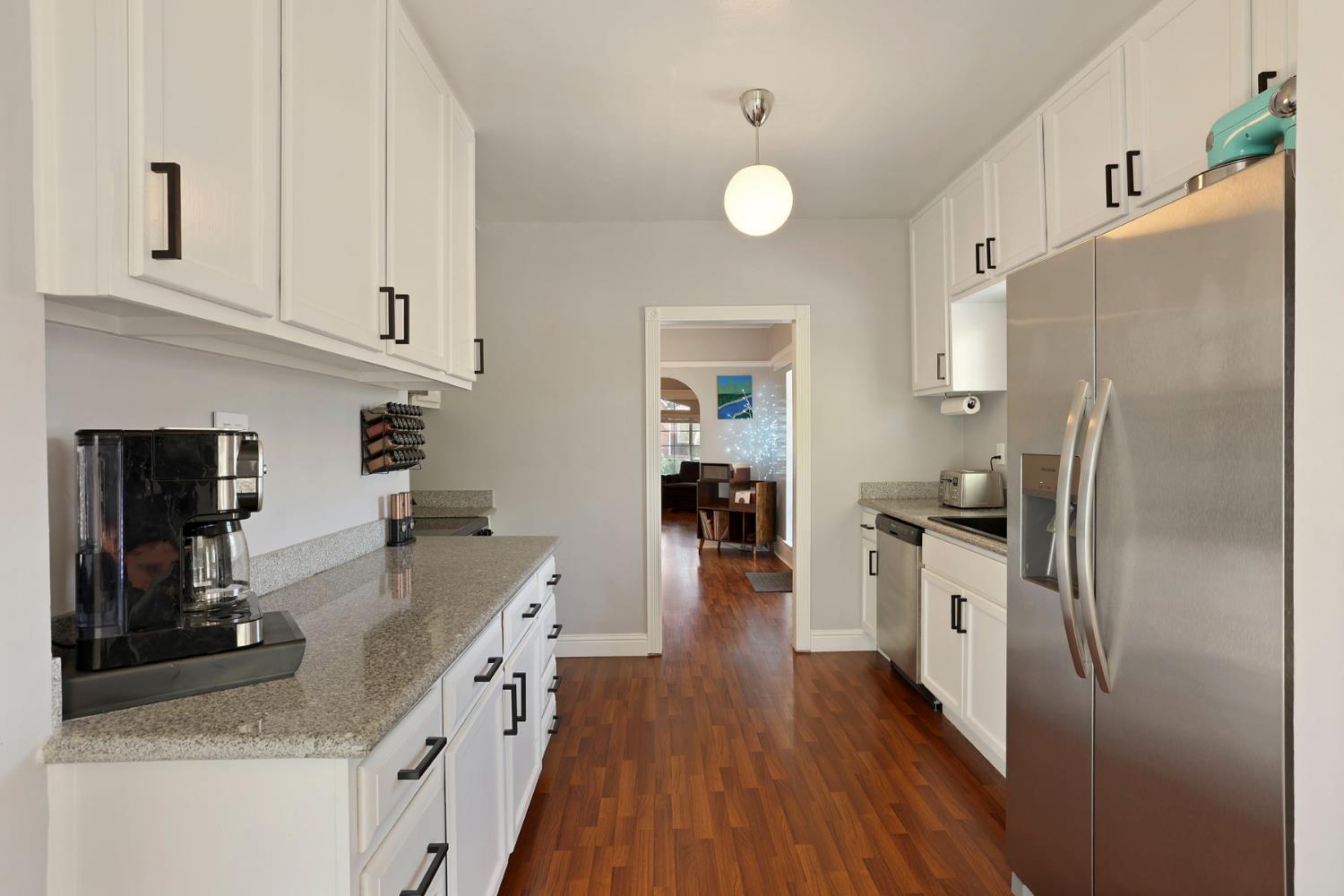 430 Bedford Road Stockton, CA 95204 - Photo 6 of 21