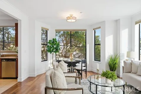 $929,000 | 2401 44th Avenue, Unit 1, San Francisco, CA 94116