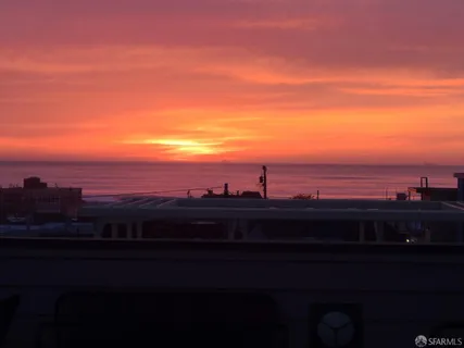 $929,000 | 2401 44th Avenue, Unit 1, San Francisco, CA 94116