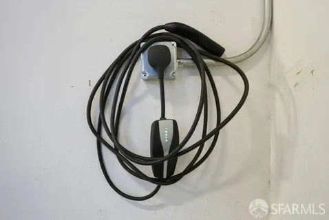 $929,000 | 2401 44th Avenue, Unit 1, San Francisco, CA 94116