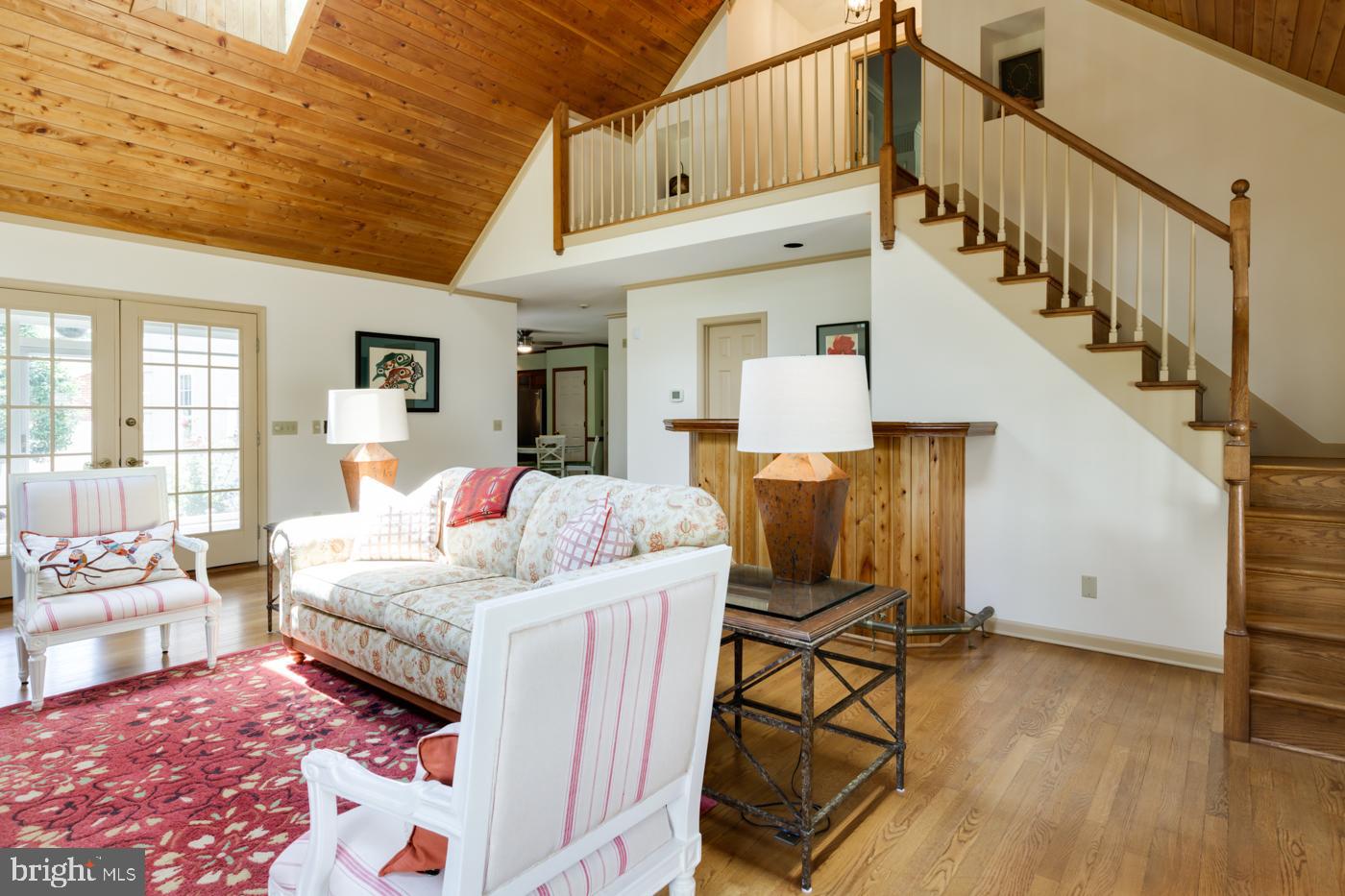 620 Ridge Road Salisbury, MD 21801 - Photo 24 of 53 Back Hardwood Staircase