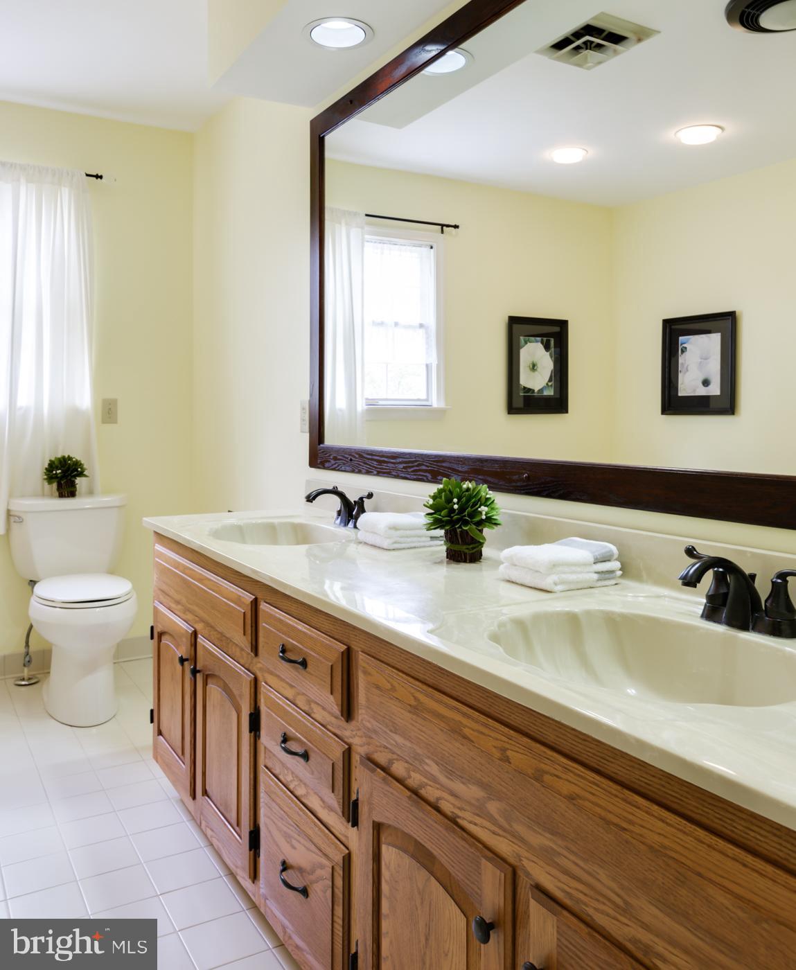 620 Ridge Road Salisbury, MD 21801 - Photo 31 of 53 Master Bath w/ Double Bowl Vanity