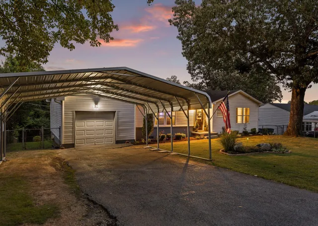 $315,000 | 1237 Cranbrook Drive, Hixson, TN 37343