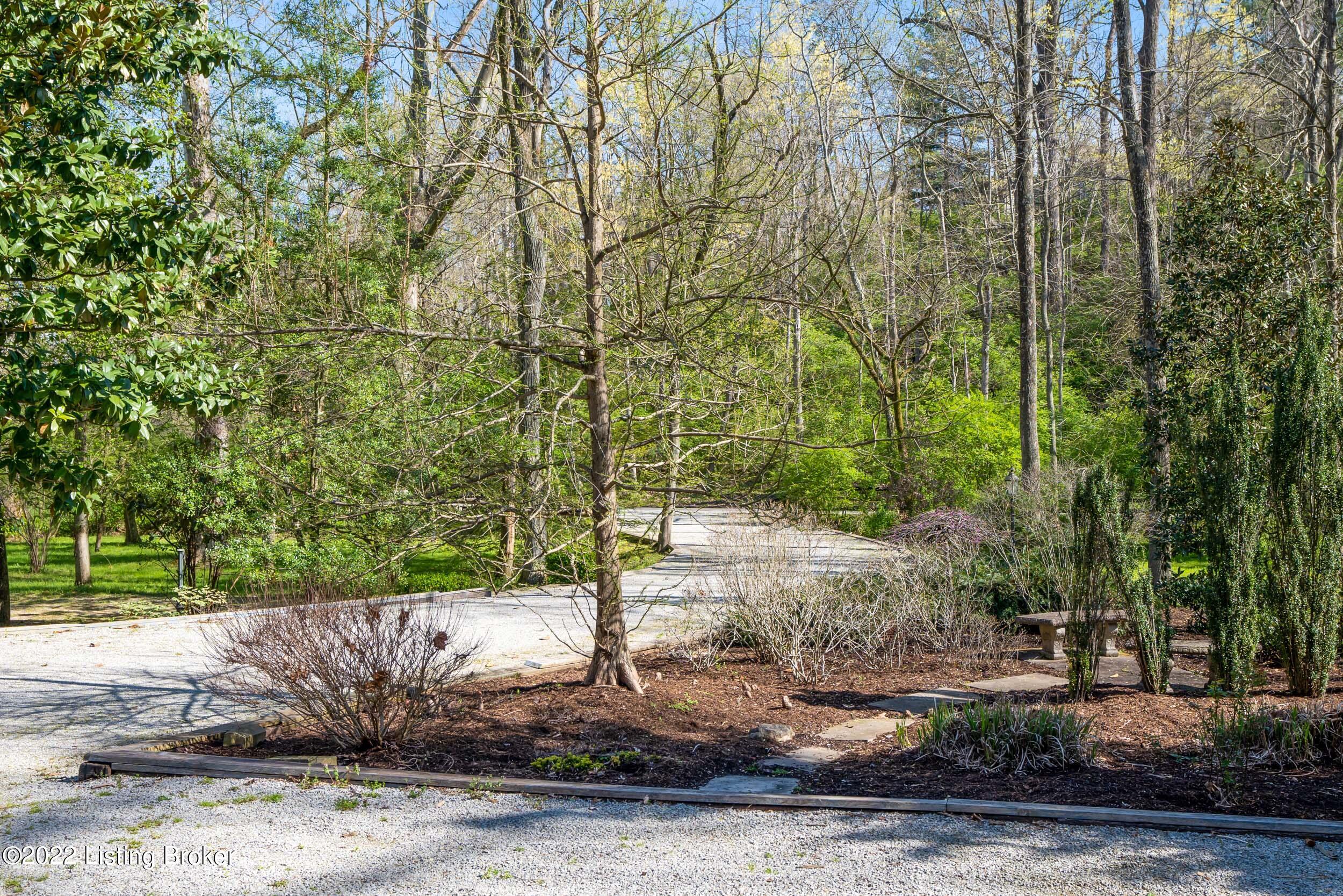 3400 Woodside Road Louisville, KY 40222 - Photo 5 of 53 3400 Woodside Road-18