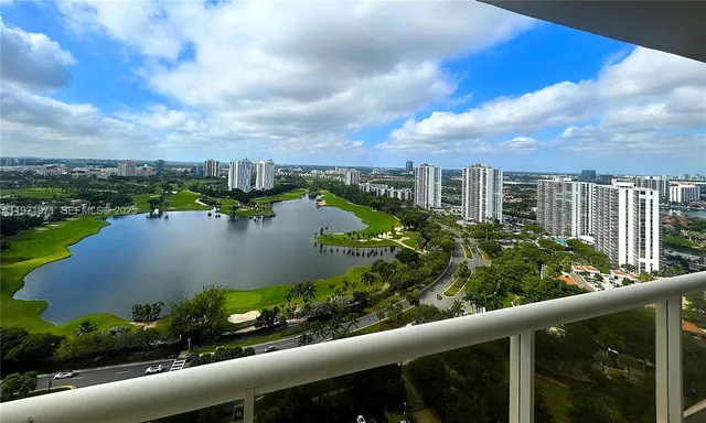 $1,050,000 | 20191 East Country Club Drive, Unit 2601, Aventura, FL 33180
