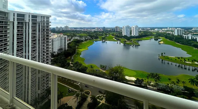 $1,050,000 | 20191 East Country Club Drive, Unit 2601, Aventura, FL 33180