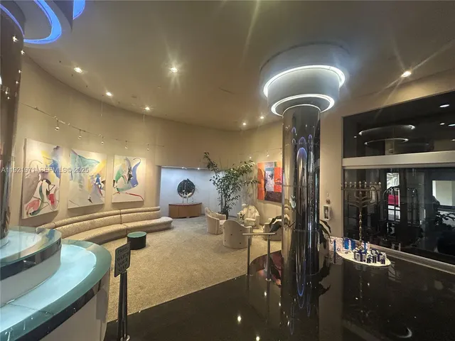 $1,050,000 | 20191 East Country Club Drive, Unit 2601, Aventura, FL 33180