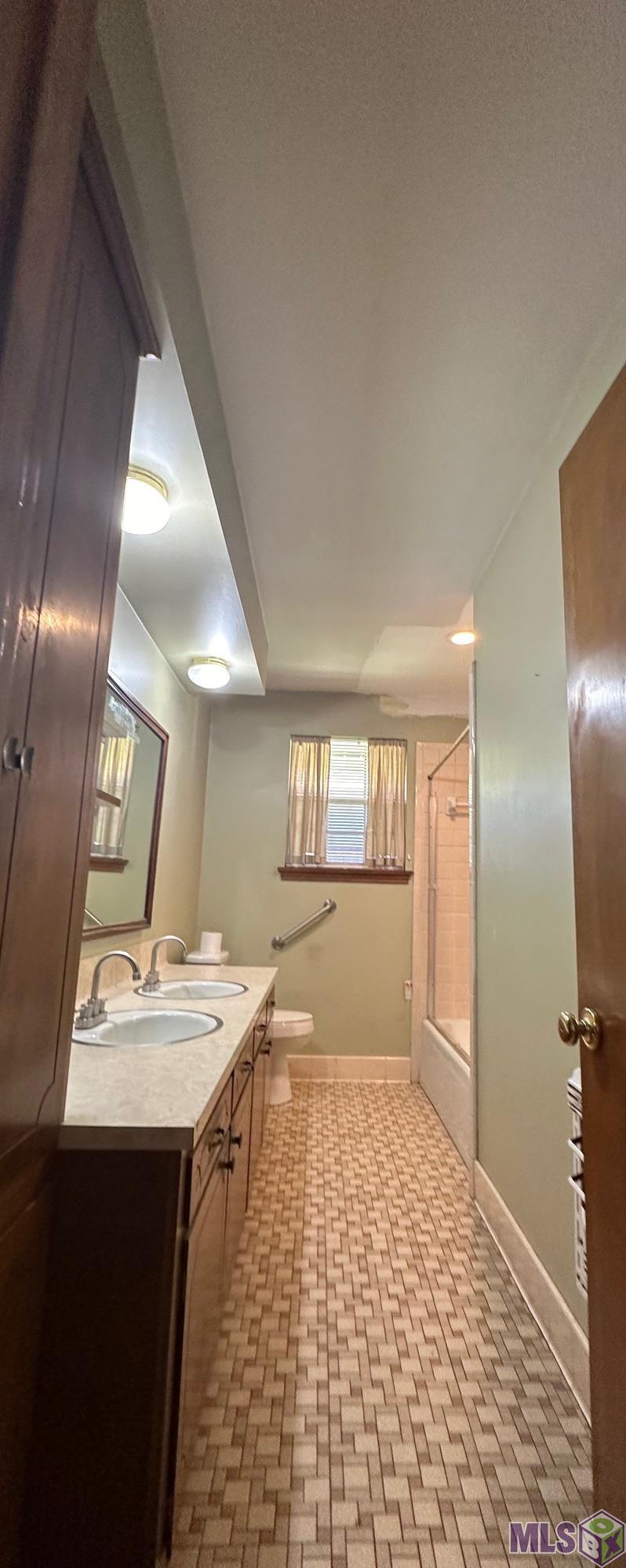 2094 Elissalde Street Baton Rouge, LA 70808 - Photo 10 of 18 Gallery Image 10