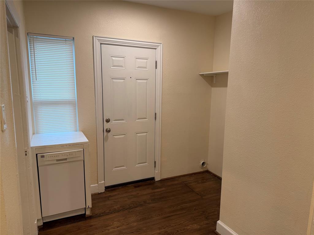 522 Cameron Avenue Dallas, TX 75223 - Photo 7 of 8