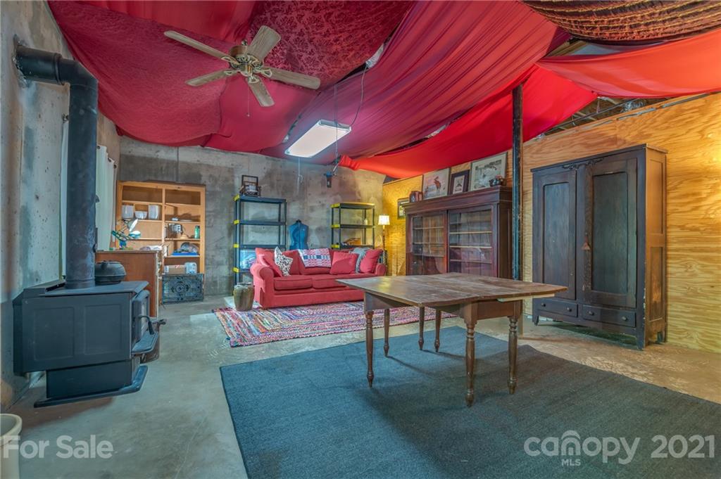 318 Springbrook Drive Tryon, NC 28782 - Photo 20 of 47 Gallery Image 20