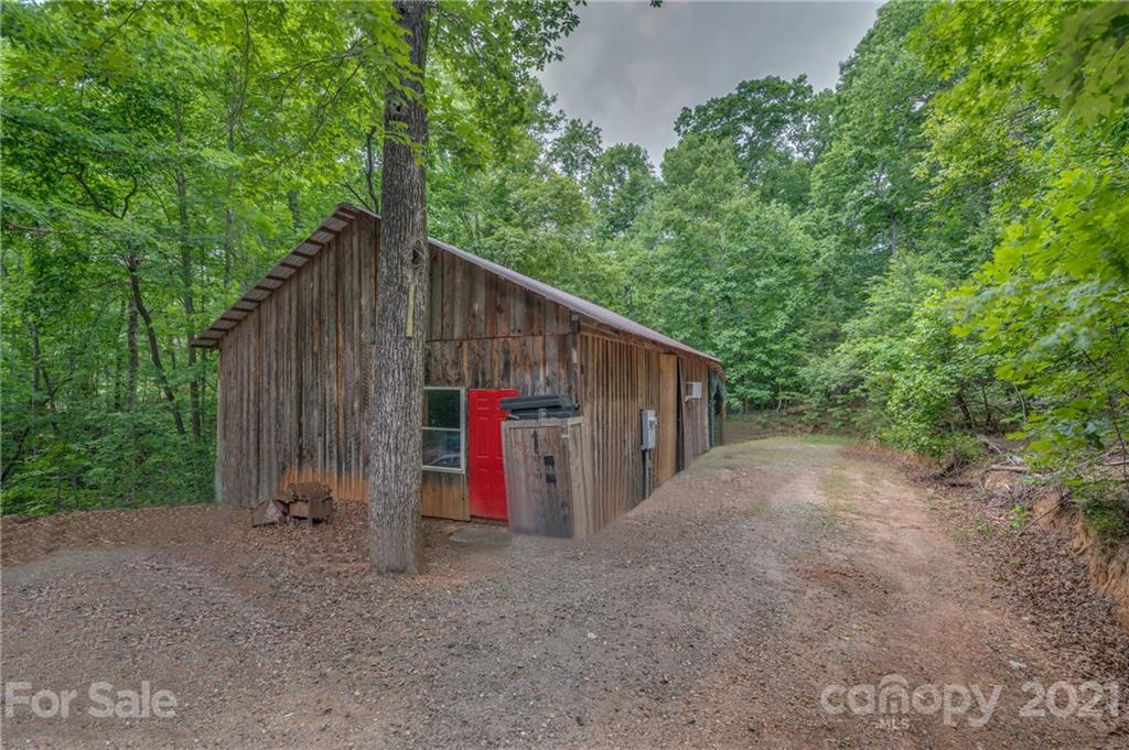 318 Springbrook Drive Tryon, NC 28782 - Photo 40 of 47 Gallery Image 40