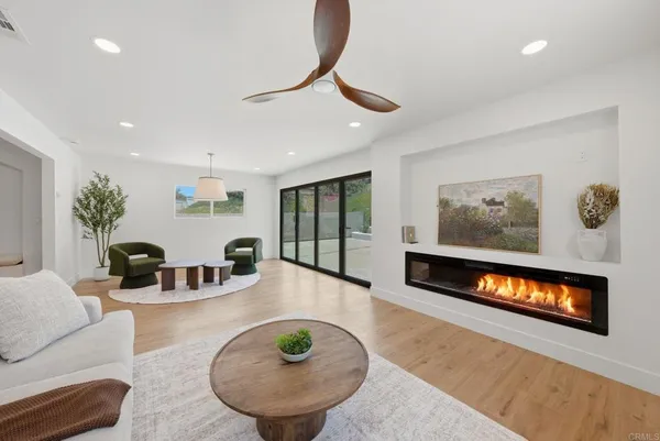 $999,999 | 2904 East Barnwell Street, Oceanside, CA 92054