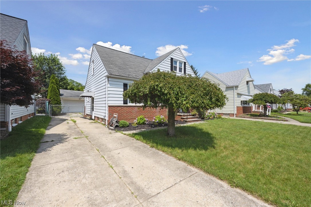 1298 West Miner Road Cleveland, OH 44124 - Photo 30 of 32 Front